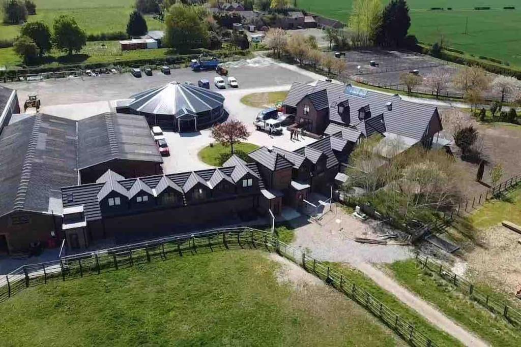 Appaloosa Suite With Amazing Views Of Stud Farm. Driffield エクステリア 写真